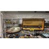 Image 1 : GRUNDIG 2540 RADIO & PHOTO FRAME