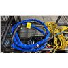 Image 2 : BLUE HEATED HOSE, YELLOW AIR HOSE & EXTENSION CORD