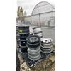 Image 1 : PALLET OF VEHICLE RIMS 18.5", 17.5"