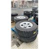 Image 1 : 4 - NITRO GRAPPLER LT 275/70 R18 M+S VEHICLE PERFORMANCE TIRES WITH JEEP RIMS