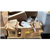 Image 1 : PALLET OF ASSORTED NISSAN AUTO PARTS