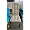 Image 4 : 3 ASSORTED CHAIRS