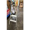 Image 1 : SMALL METAL 1'9" STEP LADDER,
