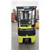 Image 2 : CLARK TM20 SIT DOWN FORKLIFT GREEN SERIAL # TM24701776628