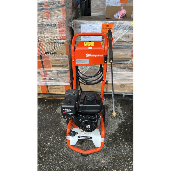 HUSQVARNA 3200 PSI PRESSURE WASHER WITH A BRIGGS & STRATTON CR950 GAS POWERED ENGINE WITH HOSE &