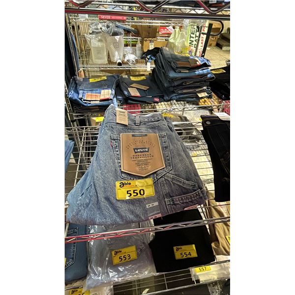 2 PAIRS OF LEVIS 568 LOOSE STRAIGHT 34 32 JEANS