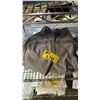 Image 1 : 6 LEVIS MEDIUM LONG SLEEVE BUTTON UP SHIRTS