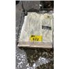 Image 1 : 4 SMALL LEVIS T SHIRTS
