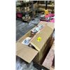 Image 2 : LARGE BOX OF STITCHES/URBAN PLANET SLIPPERS IN ASSORTED SIZES