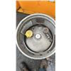 Image 2 : PROPANE TANK FOR FORKLIFT (EXPIRED)