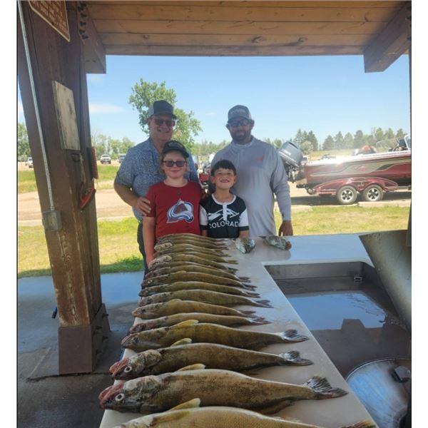 Big Lake Guide Service – Walleye or Salmon on Lake Sakakawea 4 People