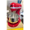 Image 2 : KITCHENAID PRO 600 6 QUART 5.7L ELECTRIC COUNTERTOP BOWL-LIFT STAND MIXER WITH BOWL & ATTACHMENTS