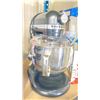 Image 1 : KITCHENAID PRO 5 PLUS 7 QUART 6.6L ELECTRIC COUNTERTOP BOWL-LIFT STAND MIXER WITH BOWL & ATTACHMENTS