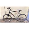 Image 1 : TREK 3900 BLACK 24 SPEED MOUNTAIN BIKE WITH FRONT SUSPENSION