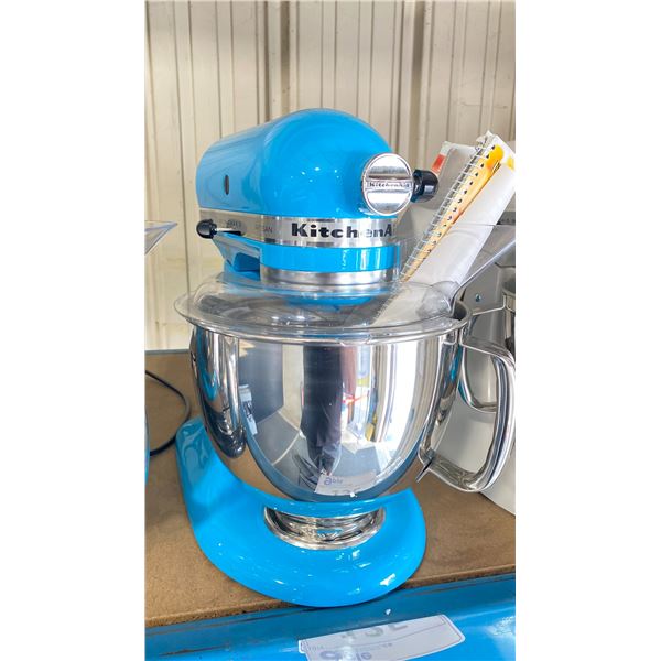 KITCHENAID ARTISAN 5 QUART 4.7L ELECTRIC COUNTERTOP TILT-HEAD STAND MIXER WITH BOWL & ATTACHMENTS