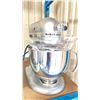 Image 1 : KITCHENAID ARTISAN 5 QUART 4.7L ELECTRIC COUNTERTOP TILT-HEAD STAND MIXER WITH BOWL & ATTACHMENTS