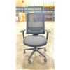 Image 2 : FAST TRACK IMPEX LE3002 BLACK MESH MID BACK ADJUSTABLE TASK CHAIR *IN BOX*