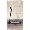 Image 2 : FREEGO ES-08S V1.9 ELECTRIC SCOOTER * NO KEY, NO CHARGER, POWERS ON/WORKING *