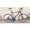 Image 1 : NO NAME BLACK 24 SPEED HYBRID BIKE WITH FRONT SUSPENSION AND FULL DISC BRAKES