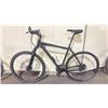 Image 2 : NO NAME BLACK 24 SPEED HYBRID BIKE WITH FRONT SUSPENSION AND FULL DISC BRAKES