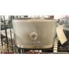 Image 2 : KITCHENAID K400 COUNTERTOP 3 SPEED ELECTRIC BLENDER & KITCHENAID ELECTRIC COUNTERTOP 2 SLICE