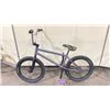 Image 2 : NO NAME PURPLE BMX STUNT BIKE