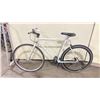 Image 2 : NO NAME WHITE SINGLE SPEED ROAD BIKE