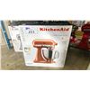 Image 1 : KITCHENAID ARTISAN 5 QUART 4.7L ELECTRIC COUNTERTOP TILT-HEAD STAND MIXER WITH BOWL & ATTACHMENTS