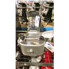 Image 1 : KITCHENAID K400 COUNTERTOP 3 SPEED ELECTRIC BLENDER & KITCHENAID ELECTRIC COUNTERTOP 2 SLICE