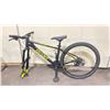 Image 2 : GIANT ATX 21 SPEED BLACK FRONT SUSPENSION MOUNTAIN BIKE WITH FULL DISC BRAKES * NEEDS FRONT WHEEL *