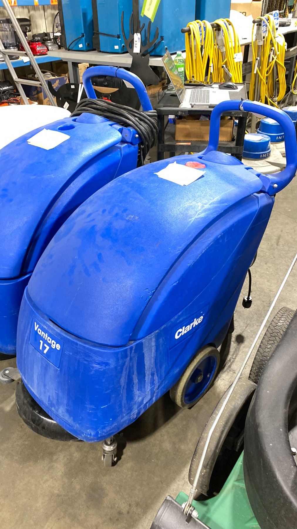 CLARKE VANTAGE 17 WALK-BEHIND COMMERCIAL AUTOMATIC FLOOR SCRUBBING ...