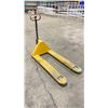 Image 2 : YELLOW 5000 LBS CAPACITY INDUSTRIAL PALLET JACK