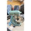 Image 2 : KITCHENAID CLASSIC 4.5 QUART 4.26L ELECTRIC COUNTERTOP TILT-HEAD STAND MIXER WITH METAL