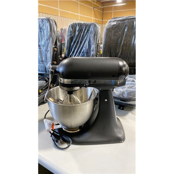KITCHENAID CLASSIC 4.5 QUART 4.26L ELECTRIC COUNTERTOP TILT-HEAD STAND MIXER WITH METAL