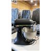Image 2 : KITCHENAID CLASSIC 4.5 QUART 4.26L ELECTRIC COUNTERTOP TILT-HEAD STAND MIXER WITH METAL