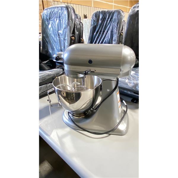 KITCHENAID CLASSIC 4.5 QUART 4.26L ELECTRIC COUNTERTOP TILT-HEAD STAND MIXER WITH METAL