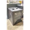 Image 1 : BLACK SINGLE DOOR VIEW FRONT RACK MOUNT SERVER CABINET
