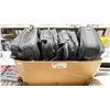 Image 1 : BOX OF LAPTOP BAGS, 3 TARGUS ROLLING AND 1 DELL CARRY