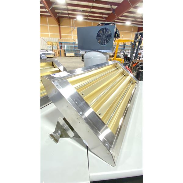 STAINLESS STEEL RS346SB ELECTRIC 3 HEAD 46"L X 23"W RADIANT WALL HUNG SPACE HEATER