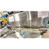 Image 2 : STAINLESS STEEL RS346SB ELECTRIC 3 HEAD 25"L X 22"W RADIANT WALL HUNG SPACE HEATER