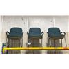 Image 1 : 3 DARK GREEN PADDED METAL FRAME CLIENT CHAIRS