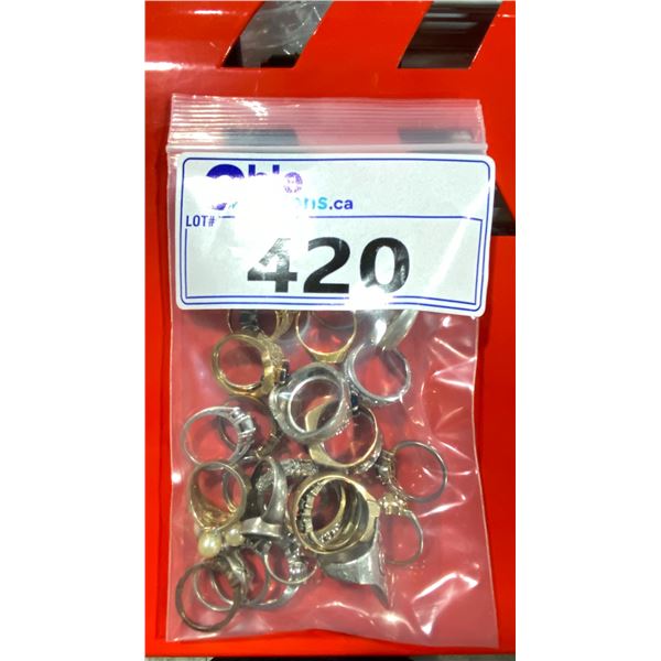 BAG OF ASSORTED GOLD RINGS & COSTUME JEWELRY RINGS