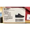 Image 2 : 3 PAIRS OF VANS OLD SKOOL BLACK/WHITE SHOES, MENS SIZE 15