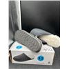 Image 3 : Nuknuuk Men’s Slippers, Size 13, Gray with Faux Fur Lining
