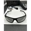Image 2 : Wiley X Twisted Active Sunglasses Model SSTWI01 with Accessories