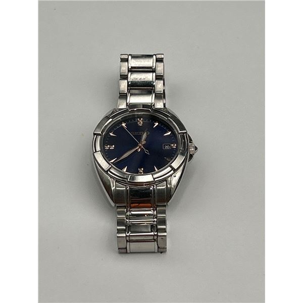 Seiko Women’s Stainless Steel Wristwatch with Blue Dial and Date Display