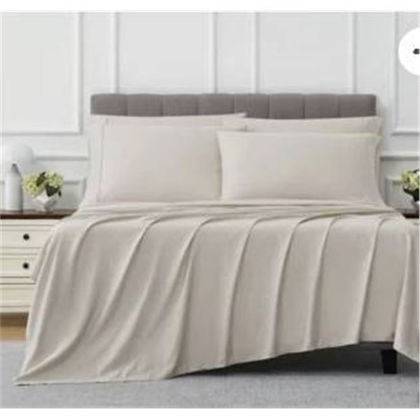 Kirkland Signature 680 Thread Count King Sheet Set, Light Grey
