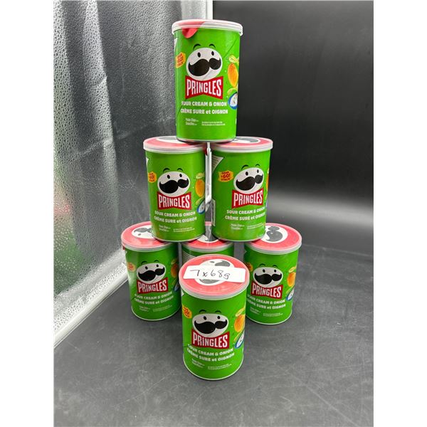 Pringles Sour Cream & Onion Potato Chips, 7x68g