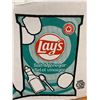 Image 4 : Lay’s Salt & Vinegar Flavoured Chips, 40 x 40g Bags