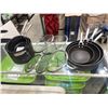 Image 2 : Ninja Foodi NeverStick Cookware 12 Pieces and Glass Lids